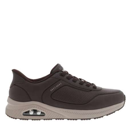 Sneakers chocolat à talon plat dotées d'aérations et de lacets plats