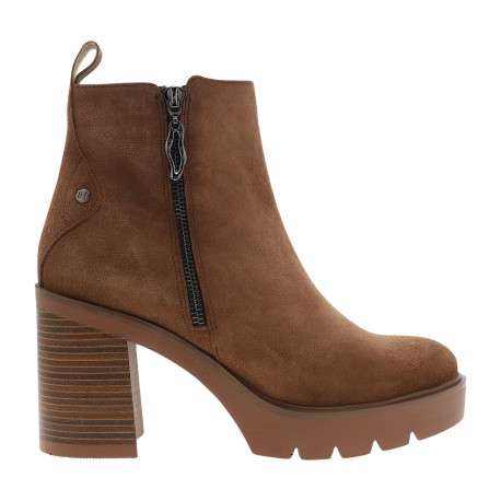 Boots camel à talon décroché haut avec revêtement en cuir nubuck