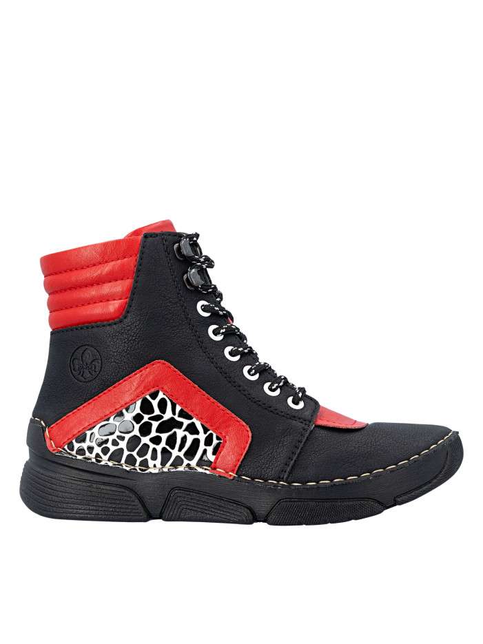 Bottines noires à talon...