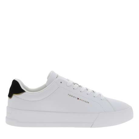 Tennis Th Court en cuir blanc à talon plat agrémentée du logo doré