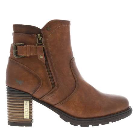 Boots cognac à talon décroché haut avec un zip côté interne