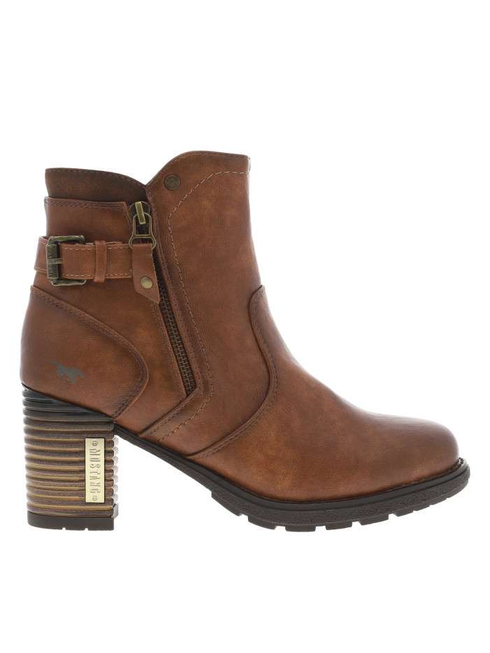 Boots cognac à talon...