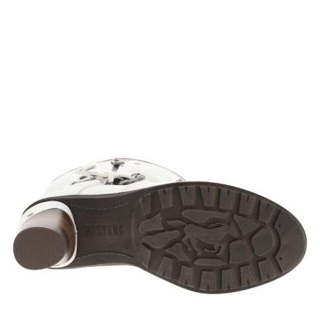 Bottes blanches à talon décroché haut avec des boucles à ardillons - Image 6
