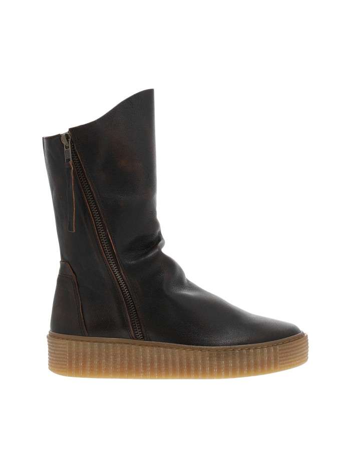 Boots en cuir marron avec...