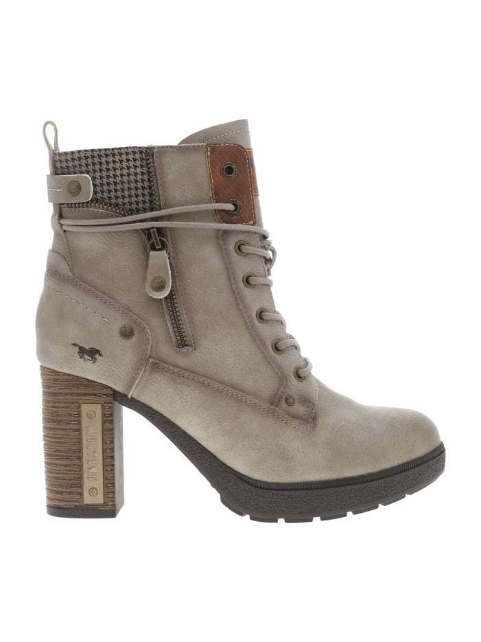 Bottines écrues à talon...