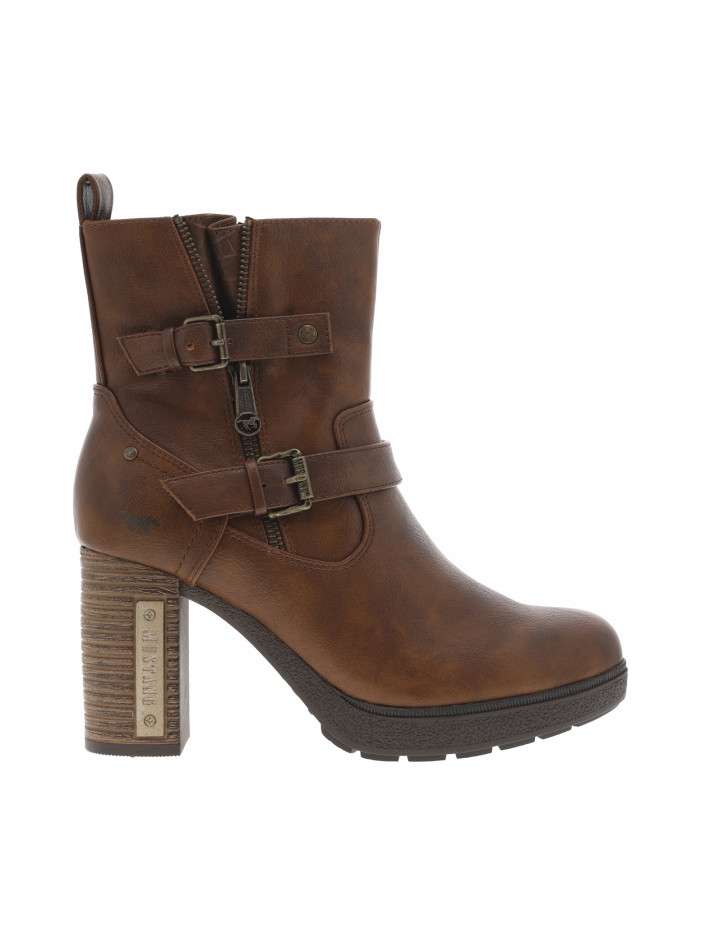 Boots brunes à talon...