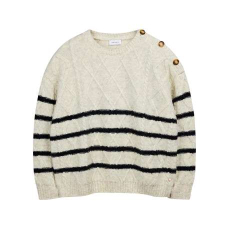 Pull marin en maille torsadée écru à rayures noires et boutons à l'épaule