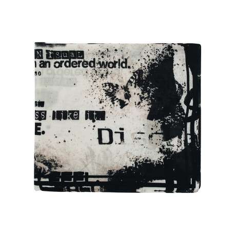 Foulard blanc forme rectangulaire pourvu du nom de la marque - Image 4