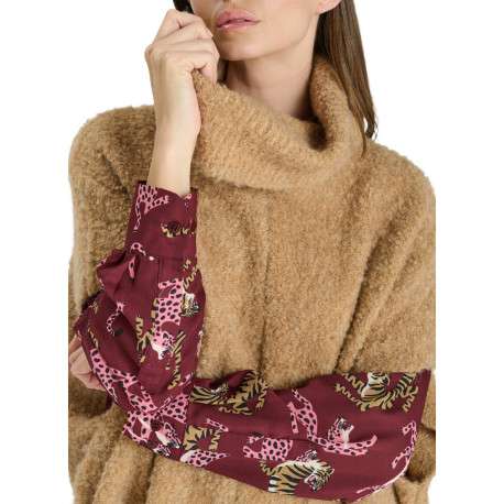 Pull camel à coupe ample pourvu d'un col roulé et des manches 3/4 - Image 5