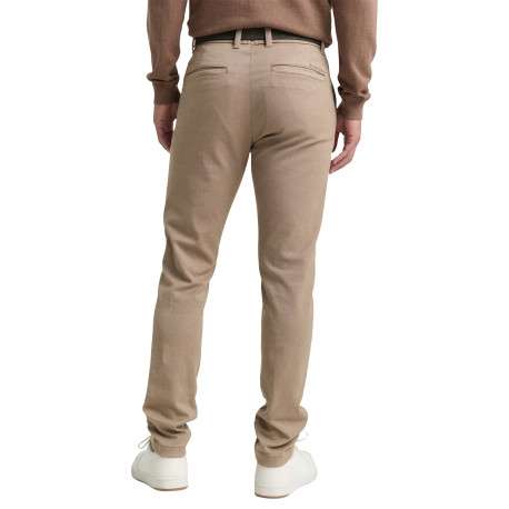 Pantalon Chino Traveler en coton beige uni avec une coupe slim - Image 3
