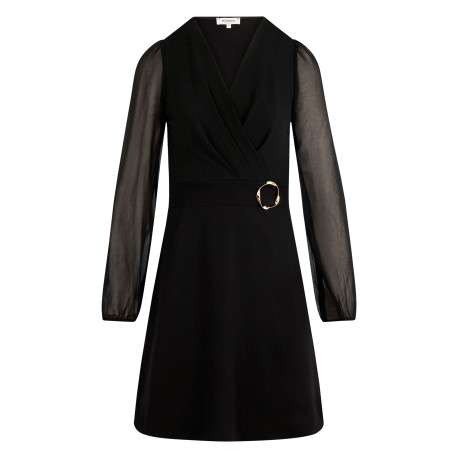 Robe noire coupe droite pourvue d'un col cache-coeur et de manches longues
