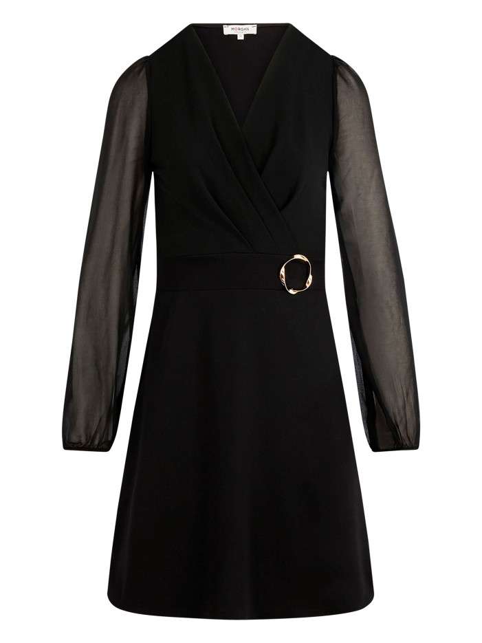 Robe noire coupe droite...
