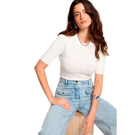Pull écru uni pourvu d'une coupe droite et des manches courtes - Image 5