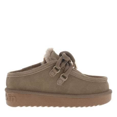 Boots en cuir taupe à talon plateau avec des lacets ronds tressés