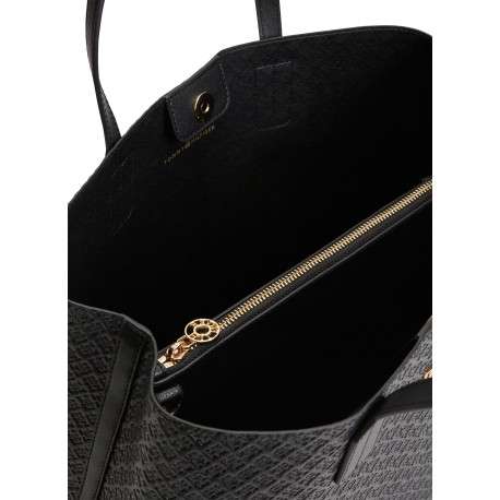 Sac cabas noir à porté épaule orné d'un motif monogramme embossé - Image 3