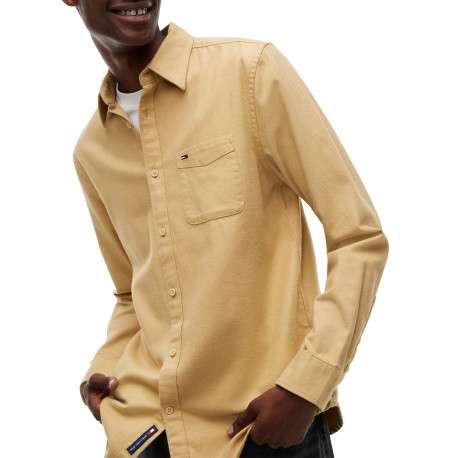 Chemise en coton biologique beige à coupe droite pourvue d'un col à revers - Image 4