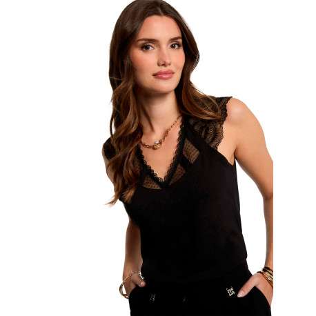 T-shirt noir uni avec une coupe ajustée et un col v en dentelle - Image 5
