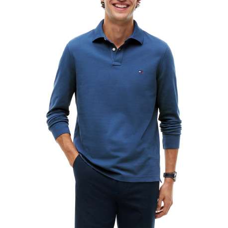 Polo en coton biologique bleu à coupe droite pourvu d'un col boutonné - Image 2