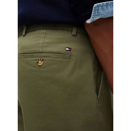Pantalon chino Denton en coton kaki à coupe droite pourvu de poches - Image 4