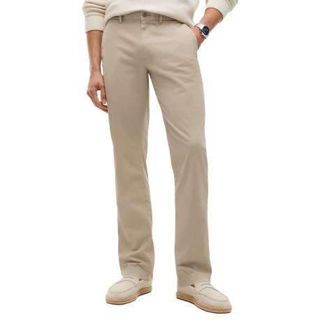 Pantalon chino Denton en coton beige à coupe droite pourvu de poches - Image 2