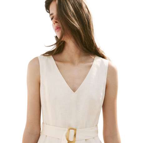 Robe longue en lin beige unie avec une coupe évasée et un col V - Image 4