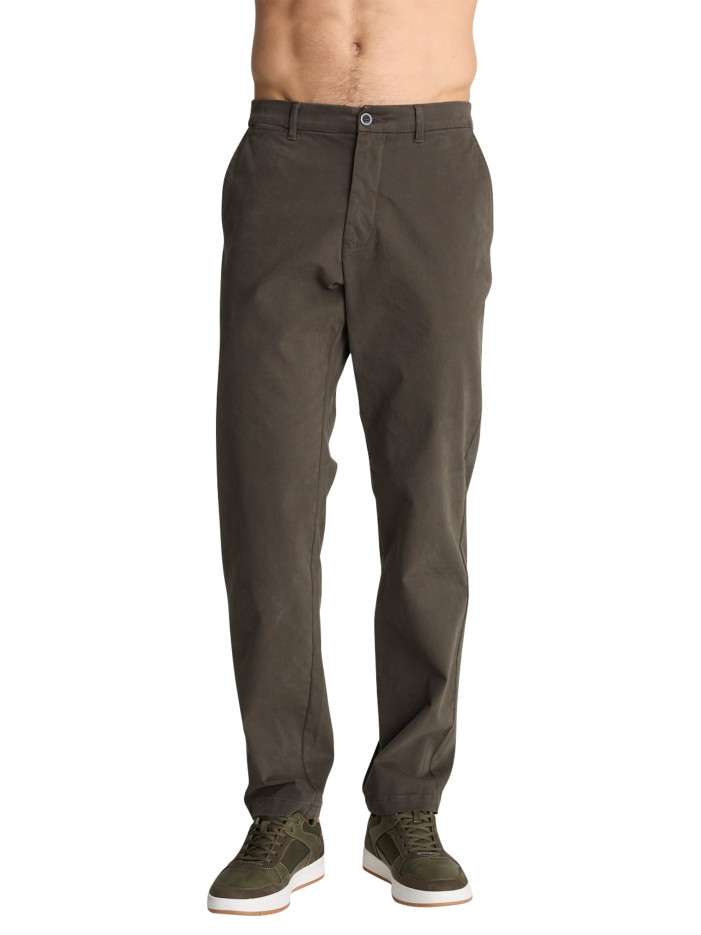 Pantalon chino à coupe...