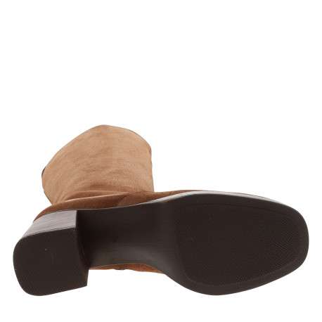 Bottes hautes en cuir cognac à talon décroché moyen pourvues d'un zip latéral - Image 6
