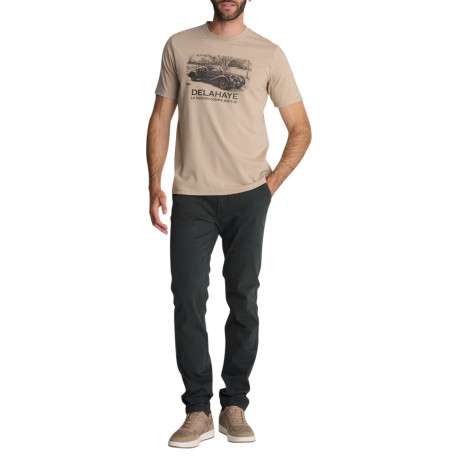 T-shirt à col rond écru et sérigraphie automobile rétro sur la poitrine - Image 4