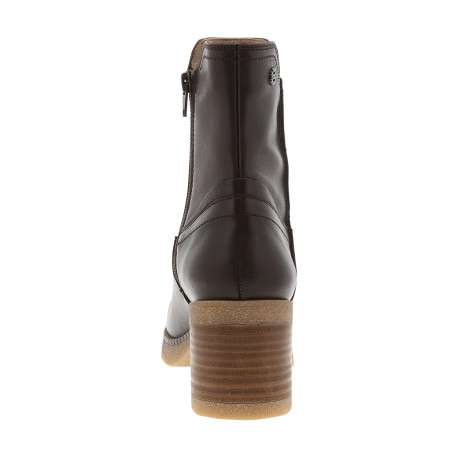 Boots en cuir moka avec un talon décroché moyen et un zip sur le côté extérieur - Image 4