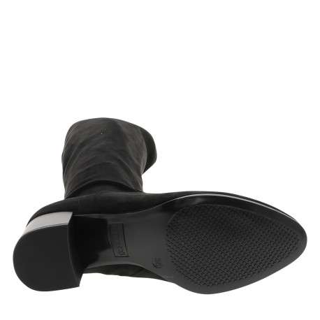 Bottes hautes en cuir nubuck noir à talon décroché moyen pourvu d'un zip - Image 6