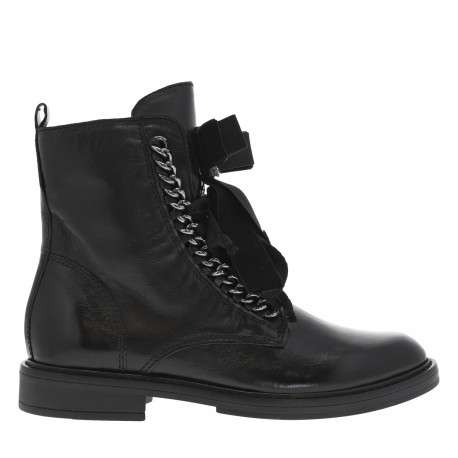 Bottines en cuir noires à semelle à talon décroché bas et à lacets plats