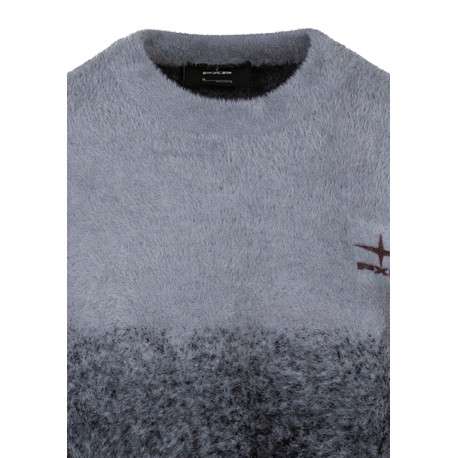 Pull gris poilu à motifs dégradés pourvu d'une coupe droite et un col rond - Image 3