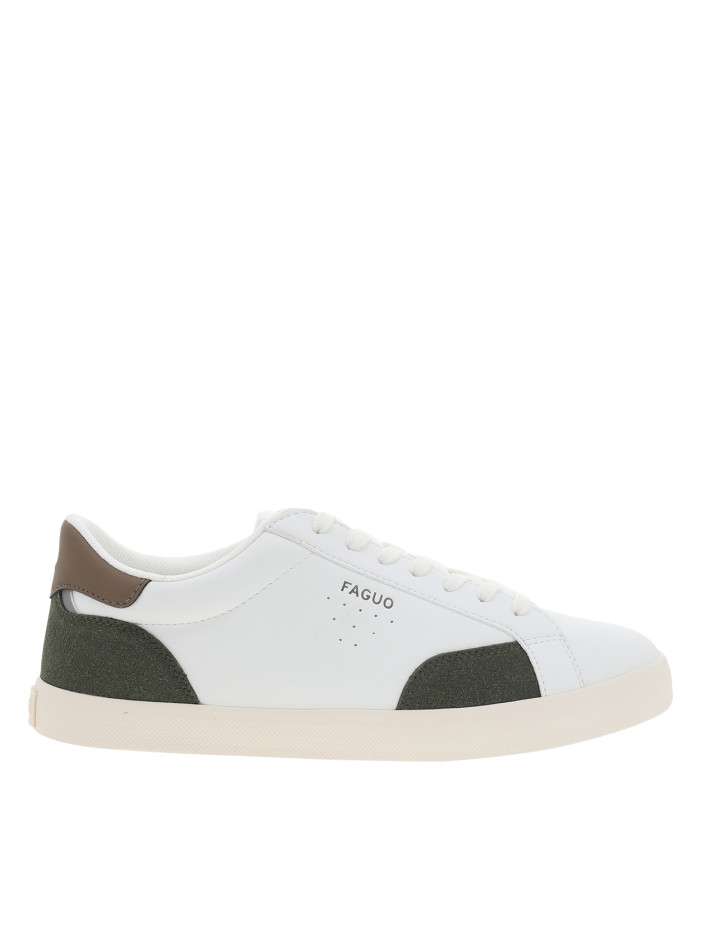Tennis Juniper blanches...