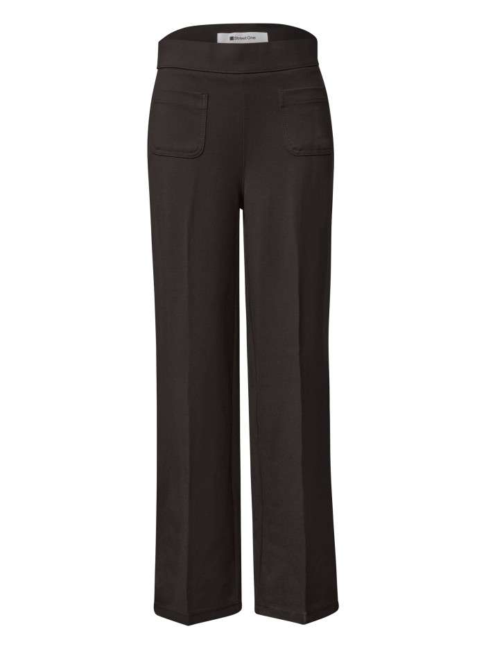 Pantalon brun pourvu d'une...