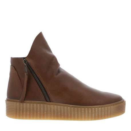 Boots en cuir brunes avec semelle à talon compensé bas et glissières