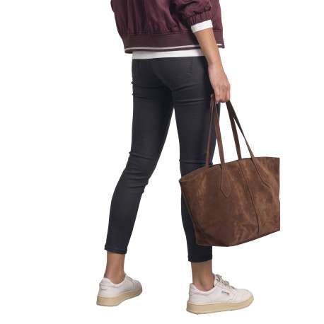 Pantalon noir pourvu d'une coupe droite et de poches classiques - Image 4