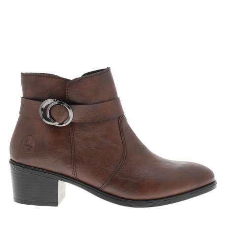 Boots marron à talon décroché haut ornées d'une boucle décorative sur la tige