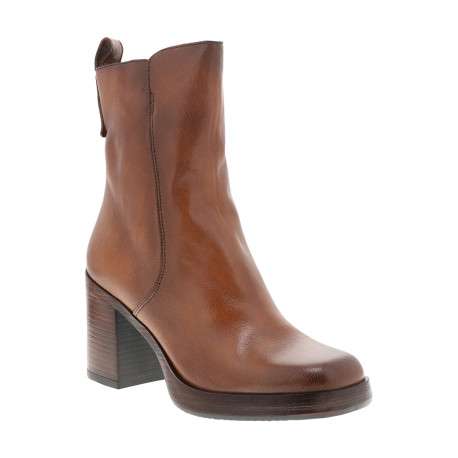 Bottines en cuir camel à talon décroché moyen pourvues d'une fermeture zippée - Image 2