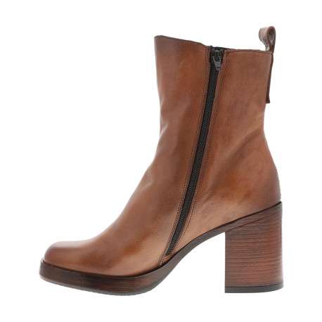 Bottines en cuir camel à talon décroché moyen pourvues d'une fermeture zippée - Image 3