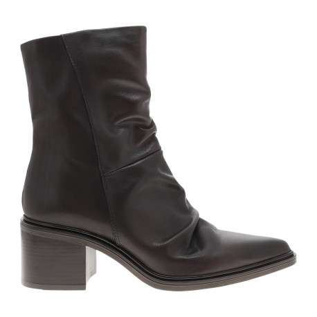 Bottines en cuir marron à talon décroché moyen pourvues d'une fermeture zippée