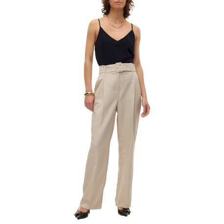 Top noir uni avec une coupe ample et des bretelles ajustables - Image 6