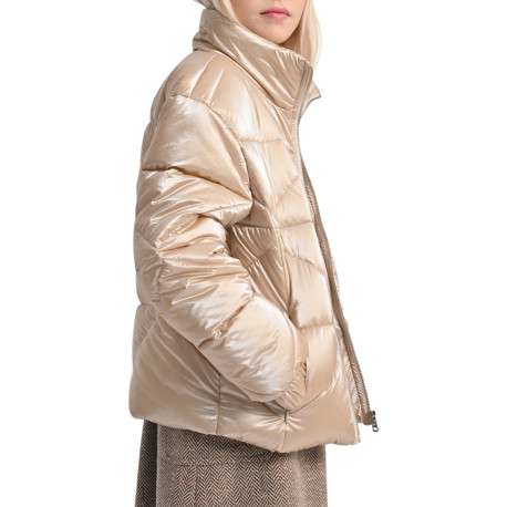 Doudoune beige unie matelassée avec une coupe droite et un col montant - Image 5