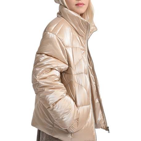 Doudoune beige unie matelassée avec une coupe droite et un col montant - Image 6