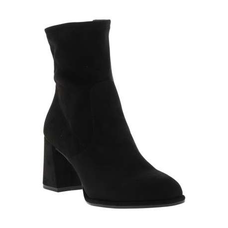 Boots noires à talon décroché haut avec une fermeture zippée