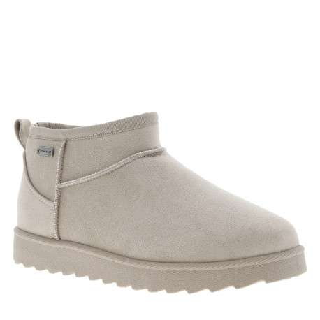 Boots écrues à talon plat avec une doublure en fourrure et à slip-on