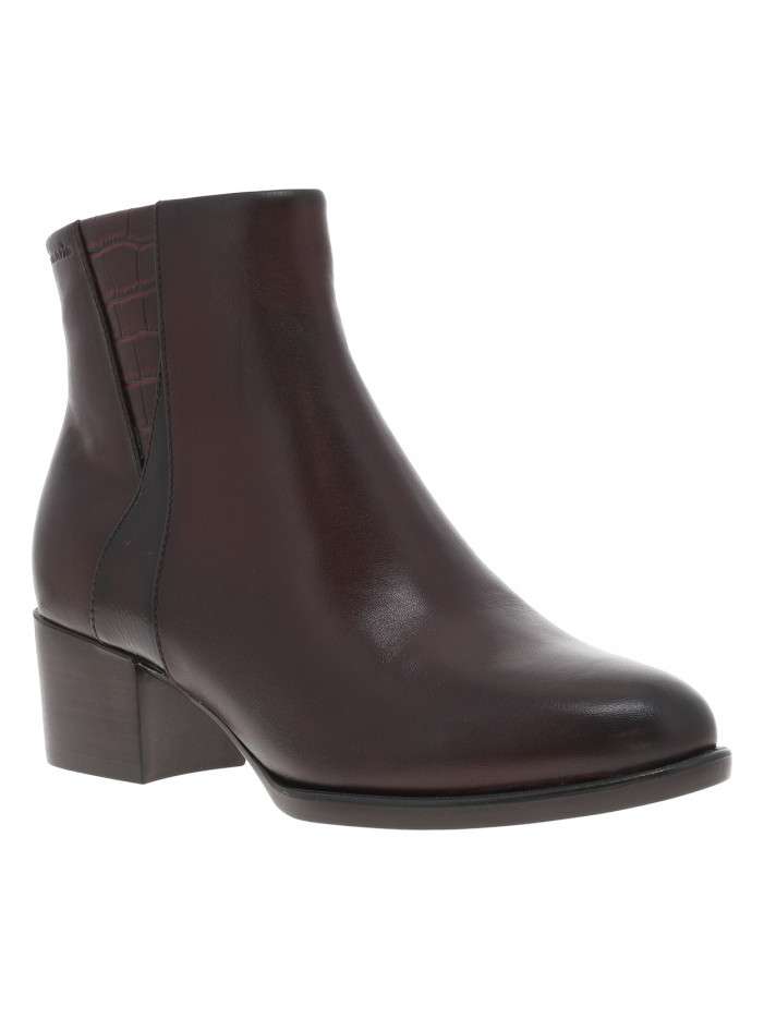 Boots en cuir bordeaux...