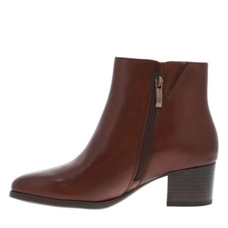Boots en cuir cognac à talon décroché moyen avec un empiècement écaillé - Image 3