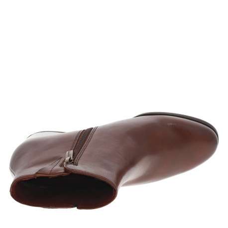Boots en cuir cognac à talon décroché moyen avec un empiècement écaillé - Image 5