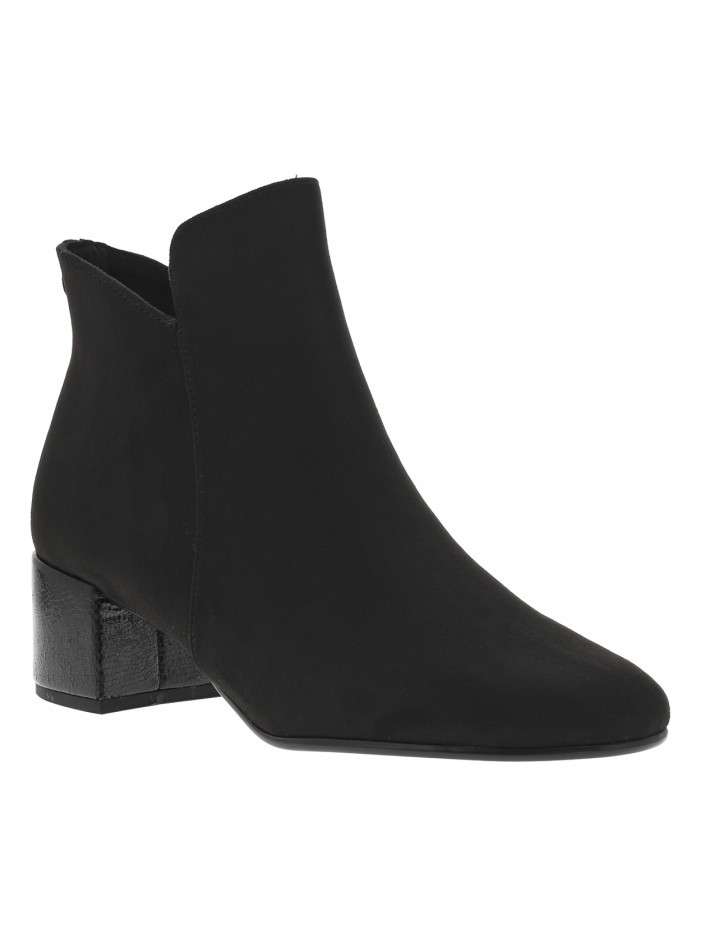 Boots noires à talon...