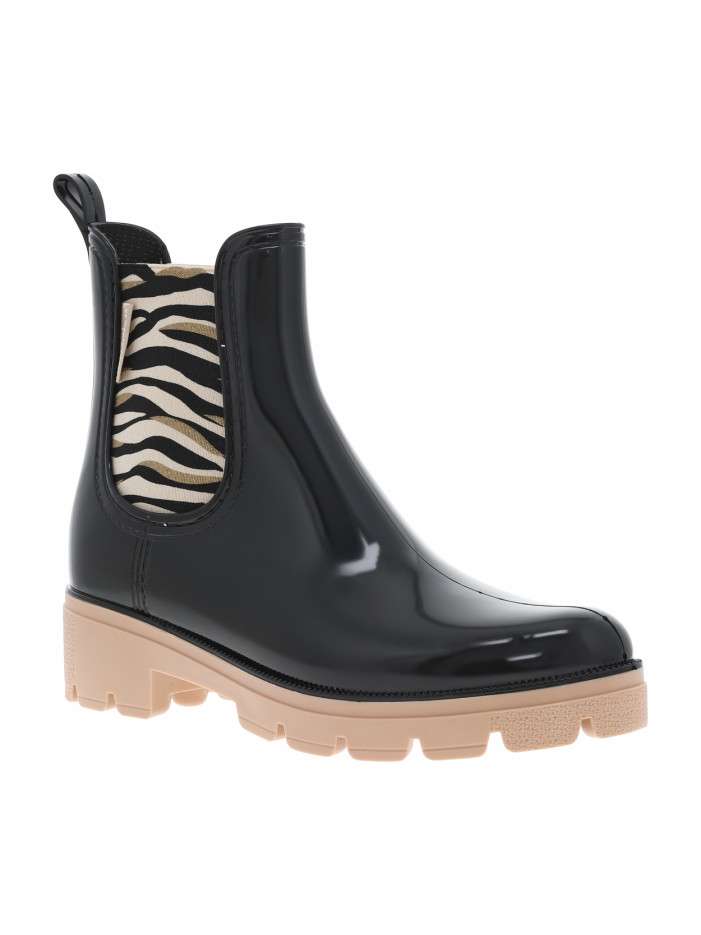Boots noires avec talon...